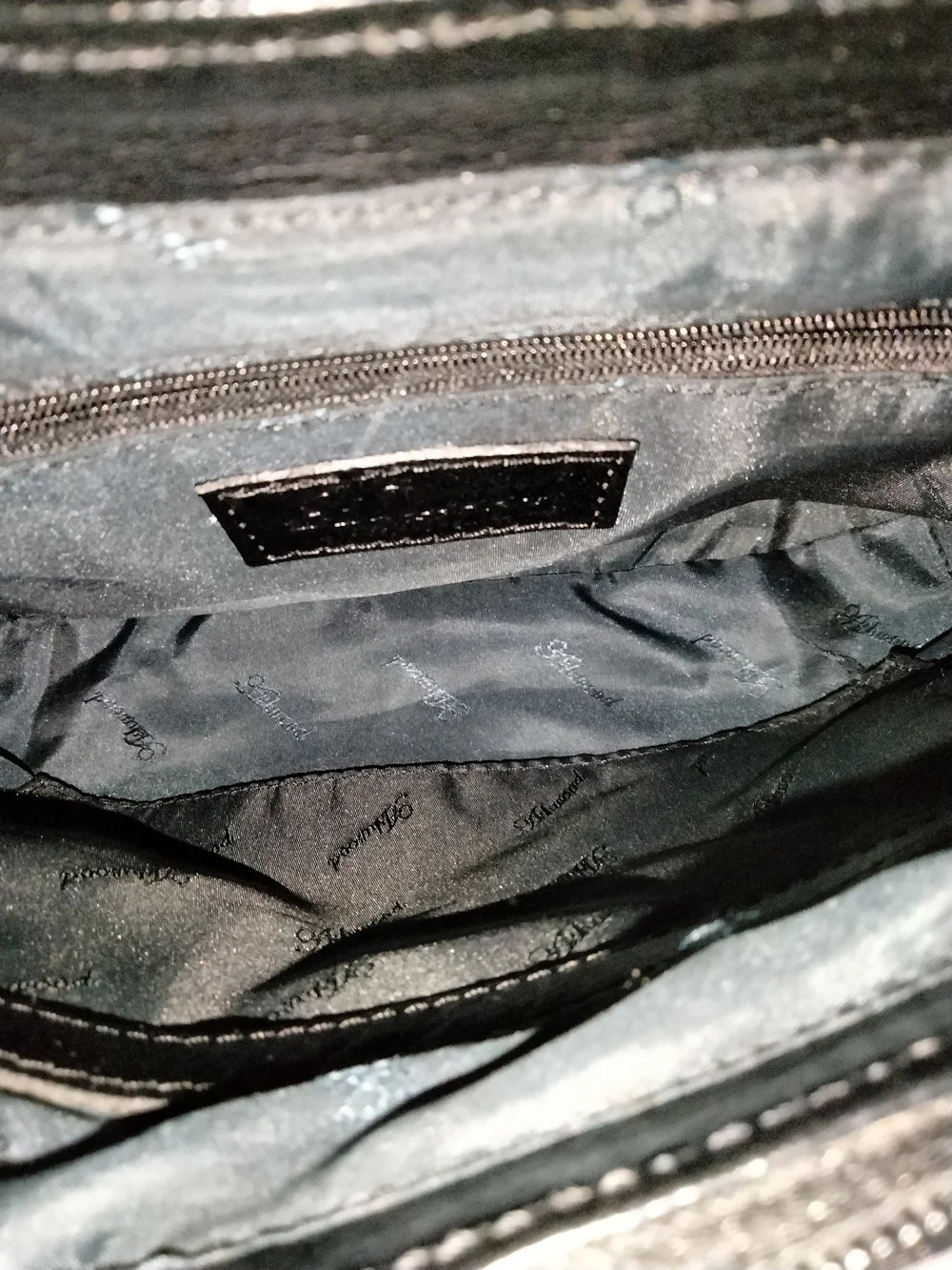 Ashwood Classic Black Genuine Leather Sleek Crossbody Bag with Adjustable Strap